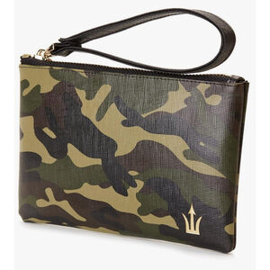 Spear Brands Camo Women’s Wristlet•Long Wallet W/Gold Hardware Zip & Black Strap